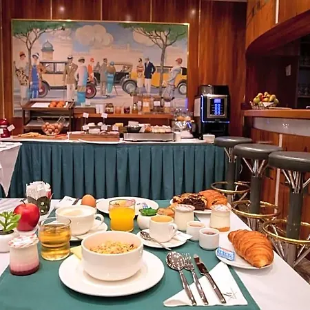 Otel Luxembourg 3*