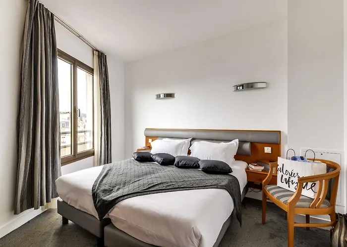 Luxembourg 3* Parigi