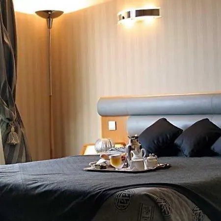 Luxembourg Hotel 4*